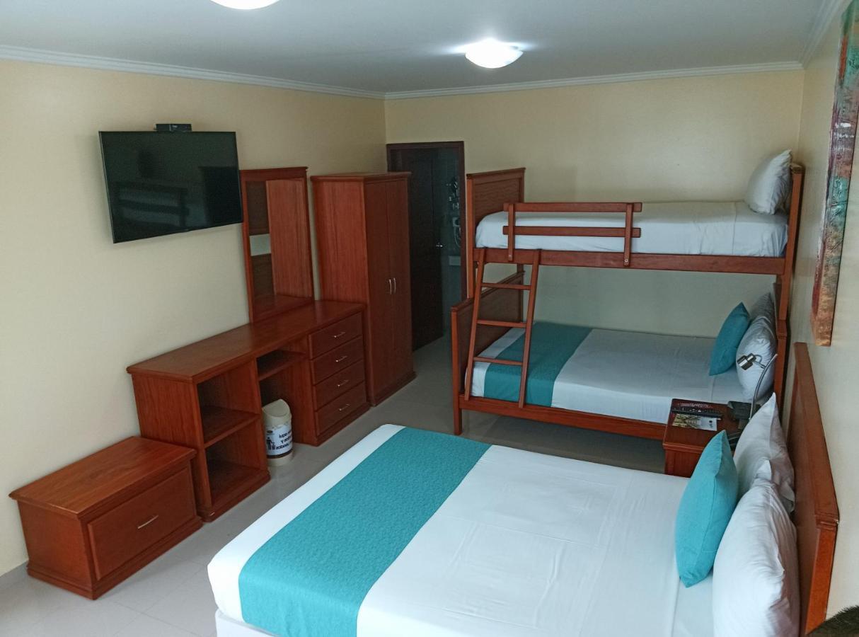 Hotel El Marques Atacames Εξωτερικό φωτογραφία